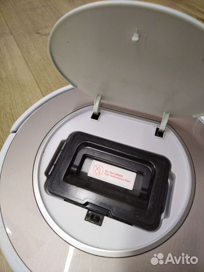 Робот пылесос