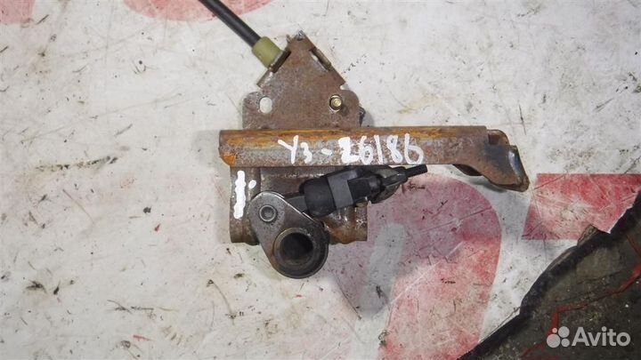 Рычаг стояночного тормоза Volkswagen Touareg I (7