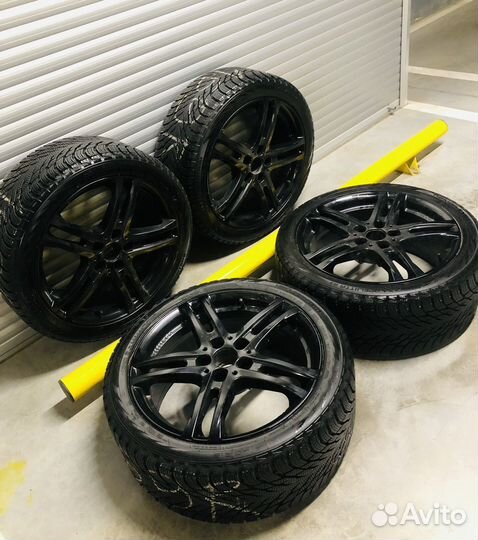 Колеса в сборе зимние 245/40 R18