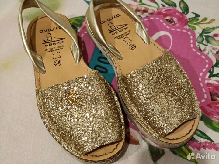 Продам сандалии