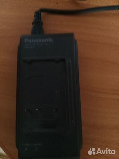 Видеокамера Panasonic NV-R500