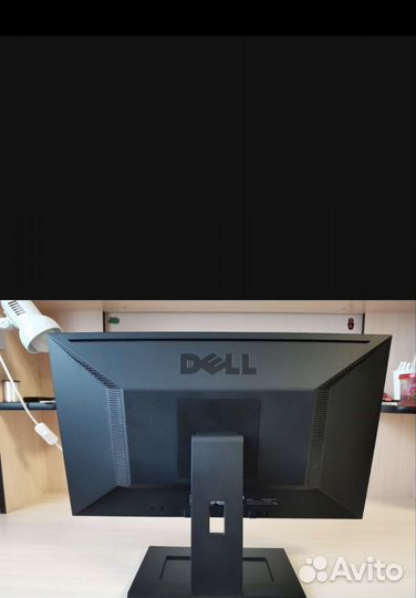 Монитор Dell 22