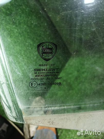 Стекло боковой двери Lancia Lybra (1999-2006)