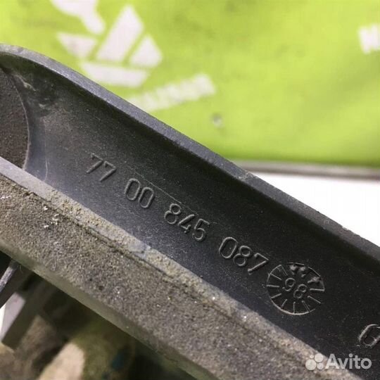 Рамка Рено Сценик