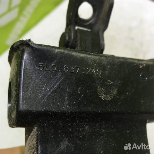 Ограничитель двери Шкода Йети