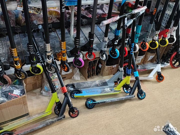 Трюковой самокат новый