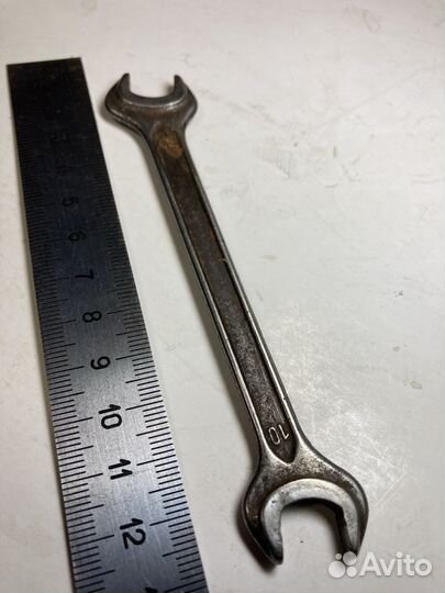 Старинный рожковы ключ