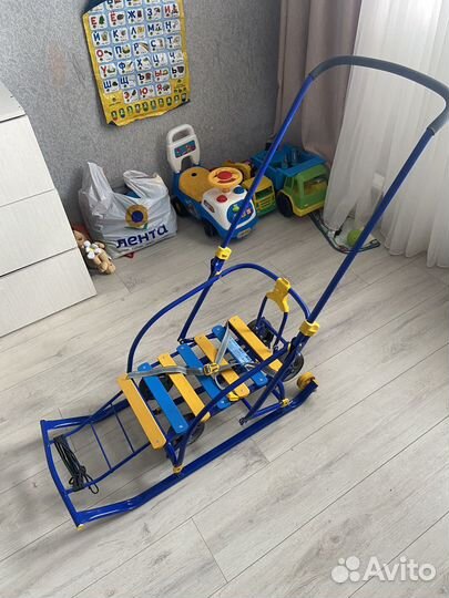 Санки детские на колесиках