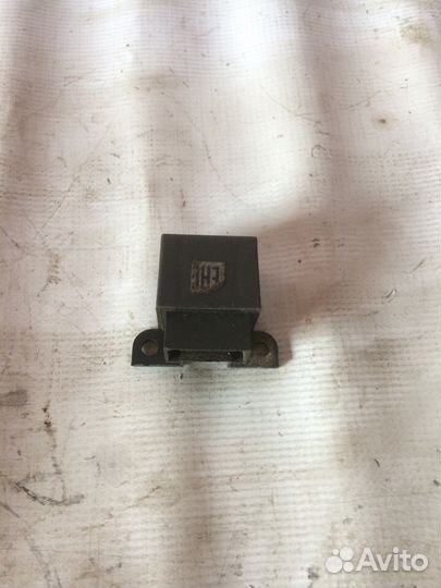 Реле стекло очистителя Mercedes Sprinter