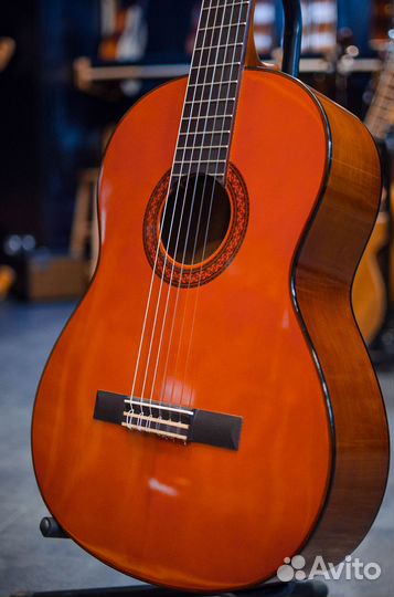Yamaha C70 классическая гитара 4/4