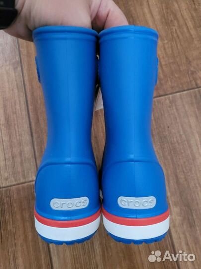 Новые оригинальные сапоги crocs c 23 по 32