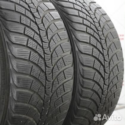 Kumho WinterCraft WP71 275/35 R19