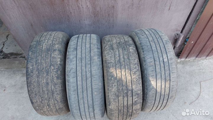 Winrun R350 215/55 R17 98W