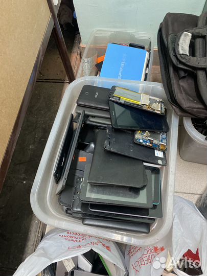 Samsung a890