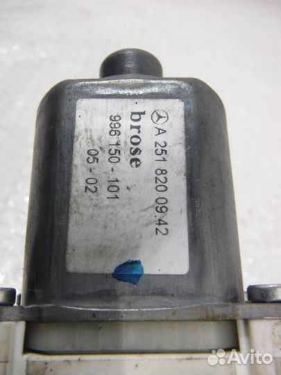 Моторчик заднего левого стеклоподъемника