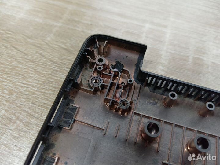 Поддон Asus X502