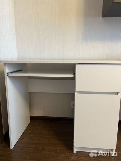 Детский письменный стол