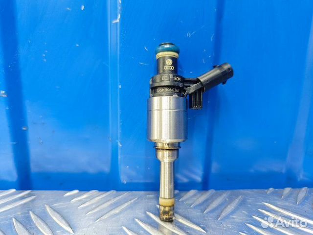 Форсунка Audi A4 B8 1.8 CDH 2009
