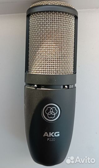 Студийный микрофон akg p220