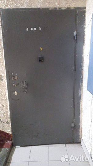 Металлическая дверь бу 1,15*2,20