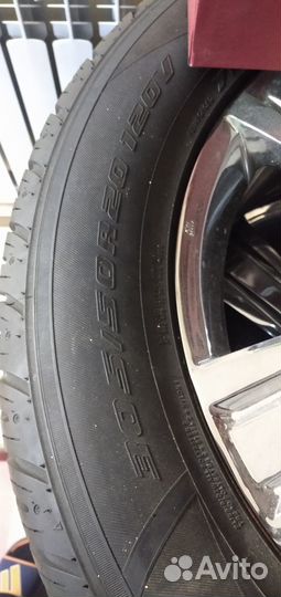 Yokohama Parada Spec-X 305/50 R20