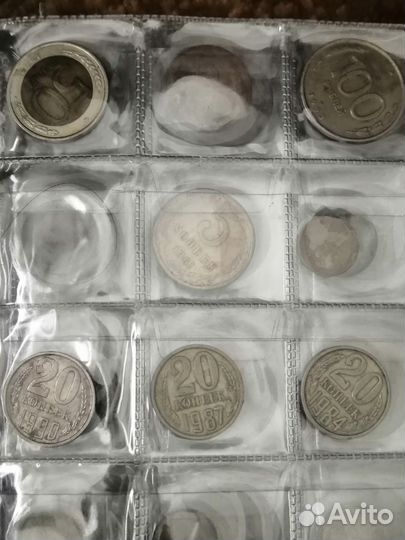 Альбом для коллекционирования монет +85 монет