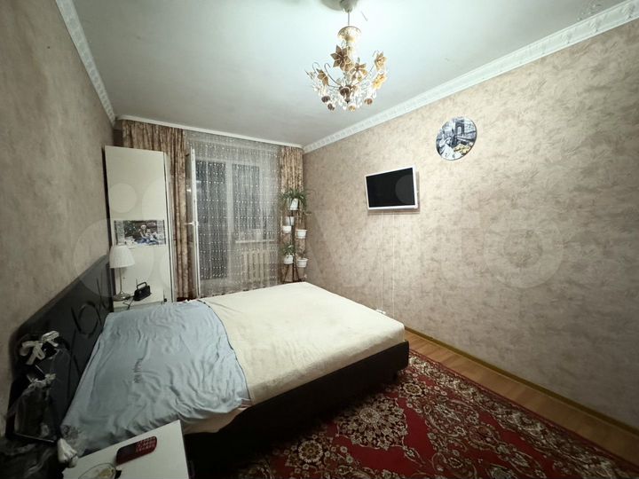 2-к. квартира, 77 м², 2/5 эт.