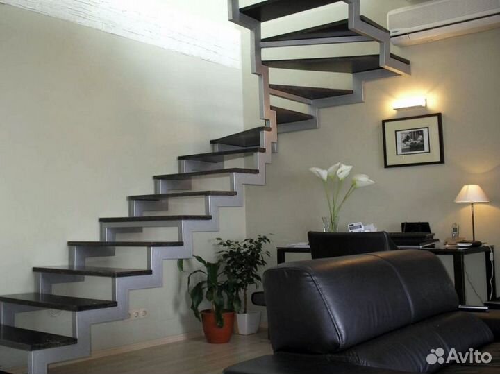 Лестница металлическая на второй этаж