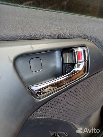 Kia Cerato 2 ручка правой двери