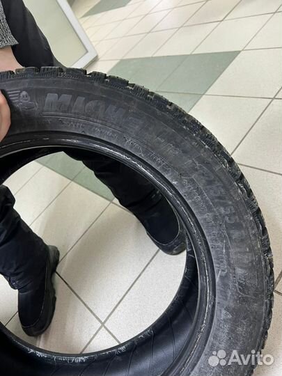 Michelin X-Ice North 4 215/55 R17