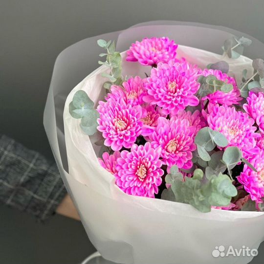 Стойкий букет Яркие хризантемы