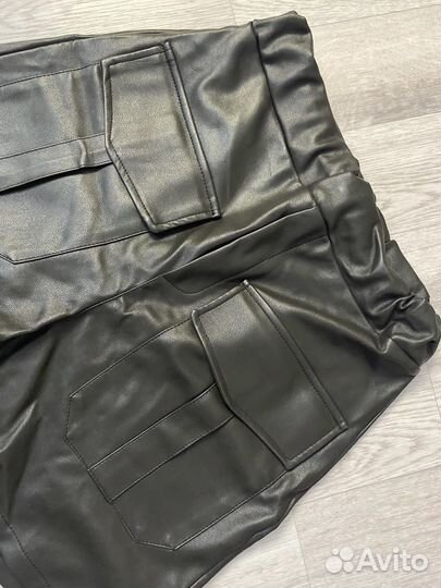 Кожаные шорты женские 42 размер