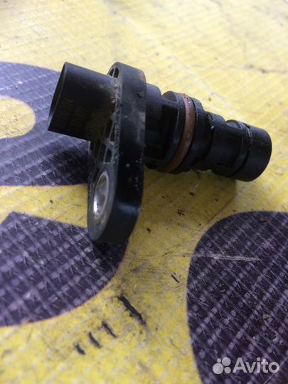 Датчик положения коленвала Opel Astra J 1.4 turbo