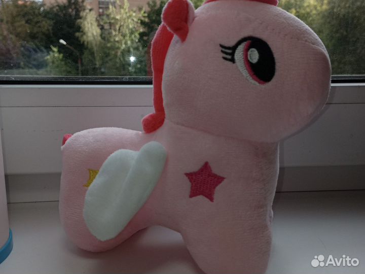 Плюшевый единорог