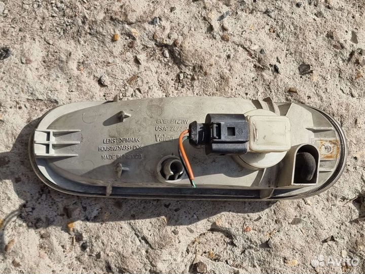 Поворотник передний правый Фольксваген Жук