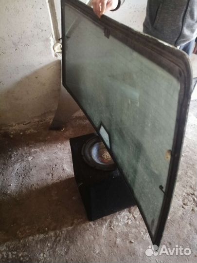 Стекло заднее BMW е 39