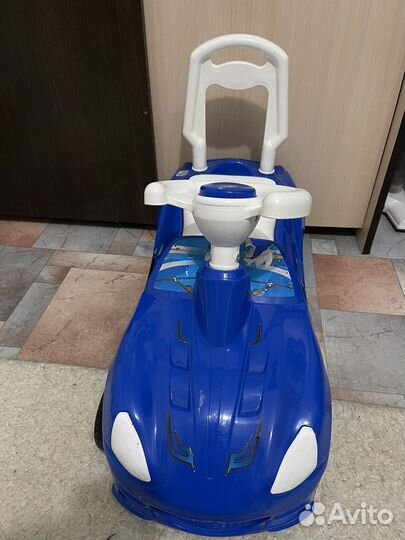 Машинка-каталка