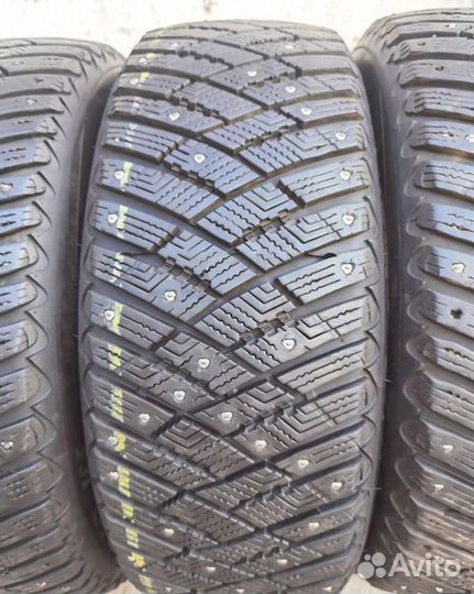 Goodyear Ultragrip Ice Arctic 205/55 R16 94T