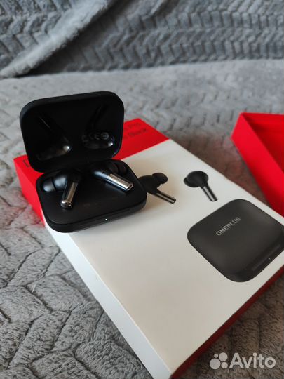 Беспроводные наушники oneplus