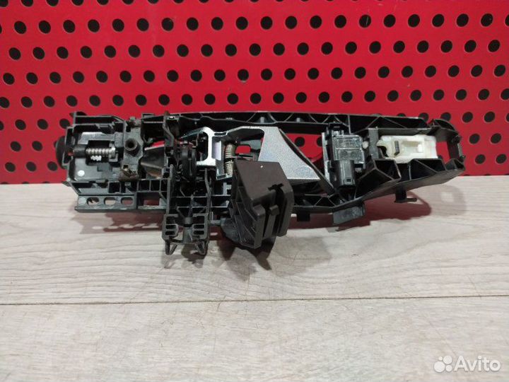 Ручка наружная задняя левая Mercedes-Benz S-Class