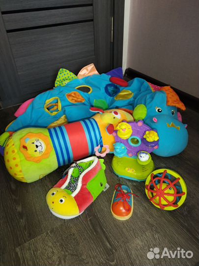 Развивающие игрушки пакетом