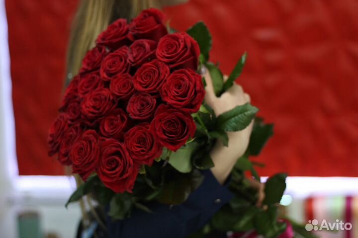 Букет Розы красные 17 шт крупные cорта Sexy Red