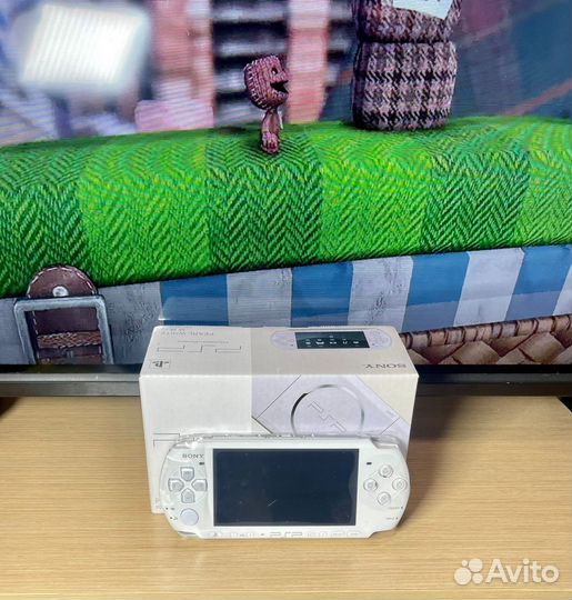Оригинальная новая Sony PSP 3008”400 игр,64Gb”