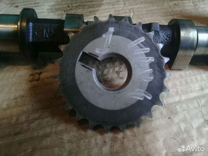 Звездочка впускного распредвала Nissan March K11