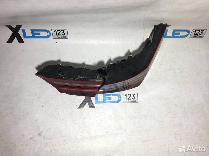 Фонарь правый Genesis G80 2021