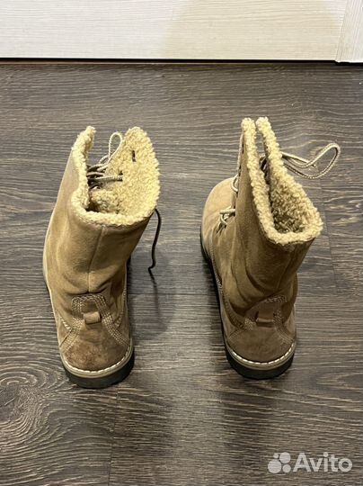 Timberland, Демисезонные сапоги на девочку, р. 32