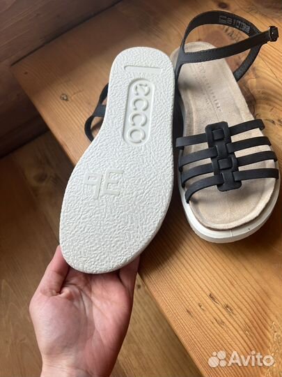Сандали босоножки ecco новые