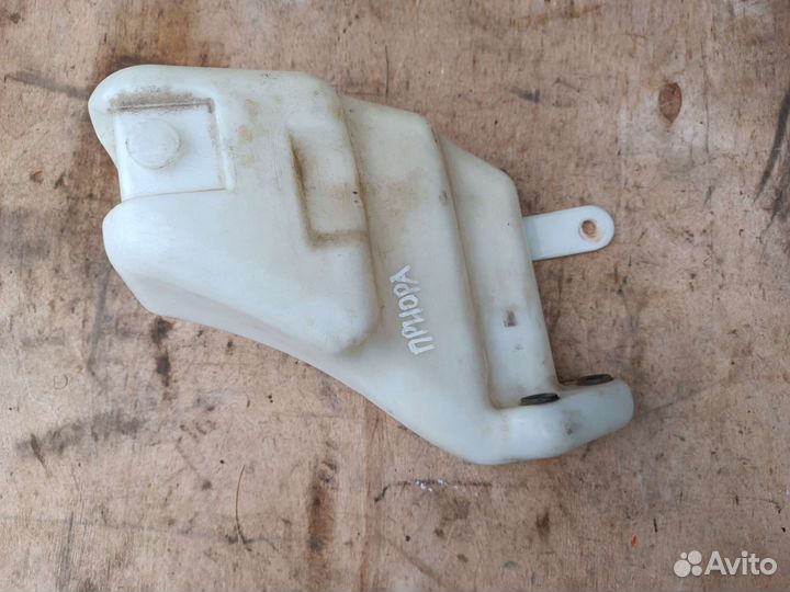 Бачок омывателя Приора