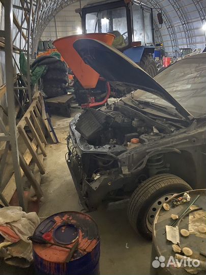 LADA Granta 1.6 МТ, 2013, битый, 180 000 км