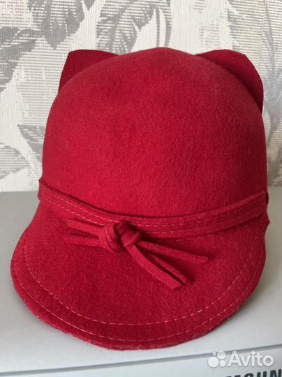 Шляпа красная жокейка фетровая